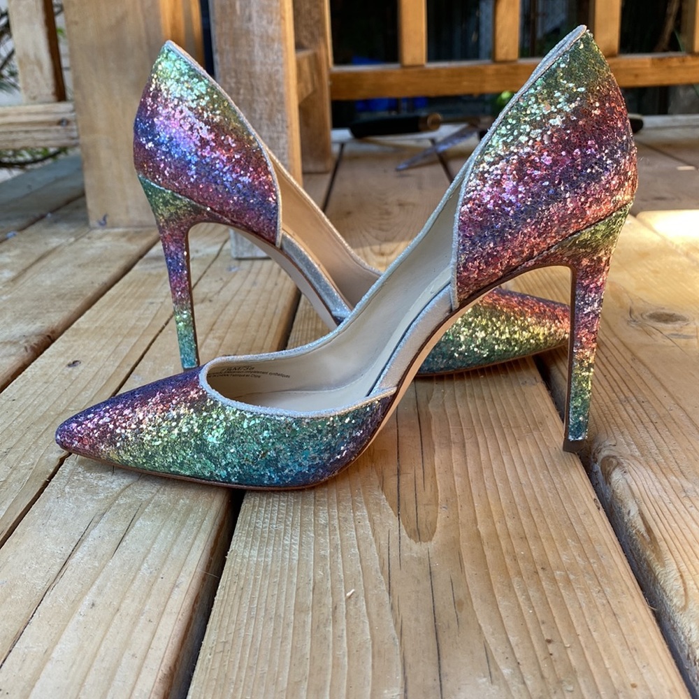 Sparkly heels 👠